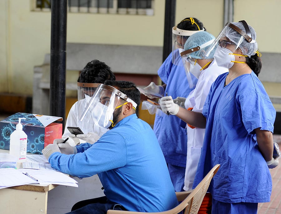 On May 12, the BBMP discovered that a Mangammanapalya clinic had failed to report a positive case in Madina Nagar. P911, is believed to have infected several others. DH FILE/Pushkar V