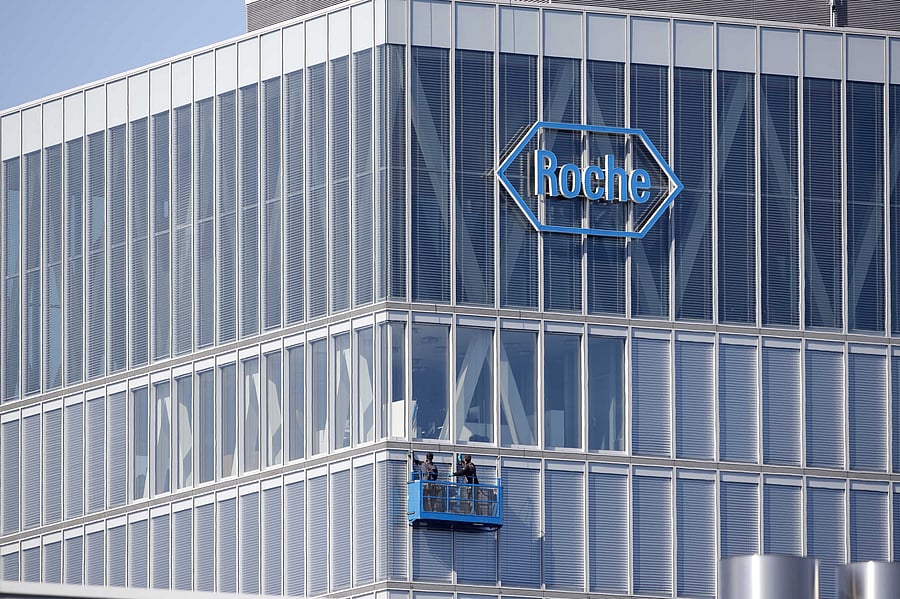 Roche said in a statement that it had joined forces with Gilead for a global phase III clinical trial evaluating the safety and efficacy of using tocilizumab -- sold under the brand names Actemra and RoAcemtra -- combined with remdesivir in hospitalised patients with severe COVID-19 pneumonia. (Reuters photo)