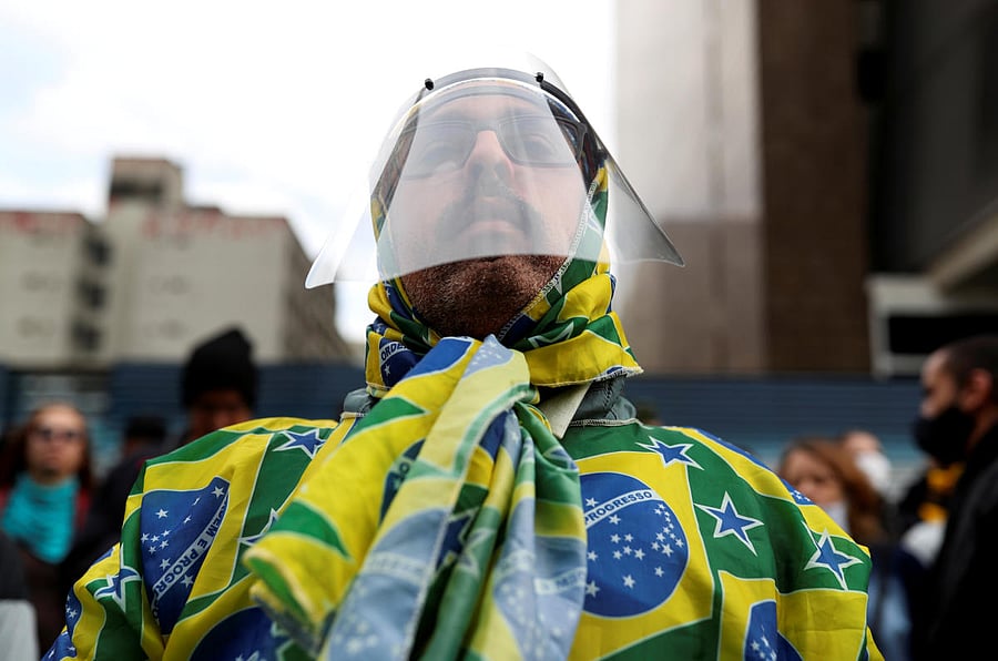 Protest against quarantine measures amid the coronavirus disease (COVID-19) outbreak in Sao Paulo (Reuters Photo)