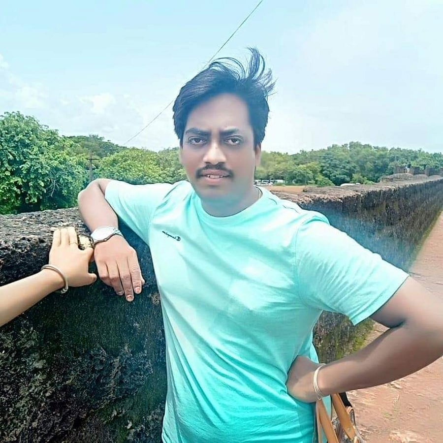 The country needs billions of dollars of financing to service existing debt, while foreign exchange reserves.