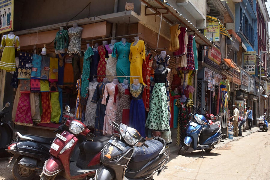 Chickpet has over 50,000 shops dealing in wholesale business, with a turnover of several crores per day. DH File Photo