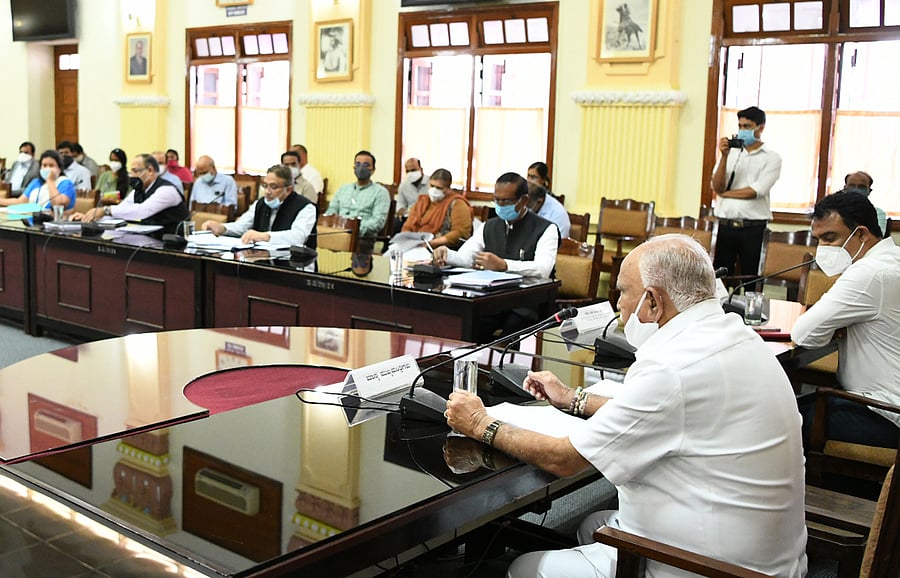 Chief Minister BS Yediyurappa meeting with the MD’s, Doctors and Heads of Private Hospitals about Covid-19 issues at Vidhana Soudha in Bengaluru. Credits: DH Photo