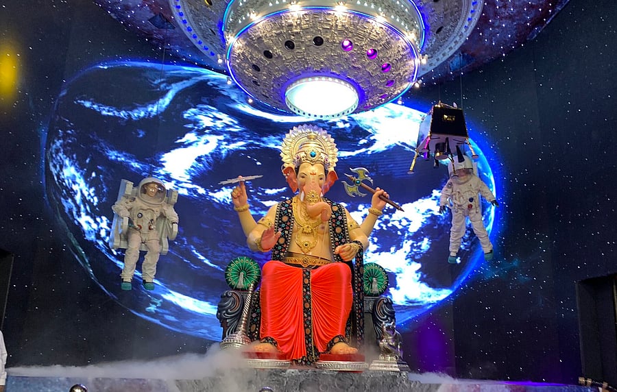 The Lalbaug che Raja Ganesh festival in 2019. Credit: Twitter/ @LalbaugchaRaja