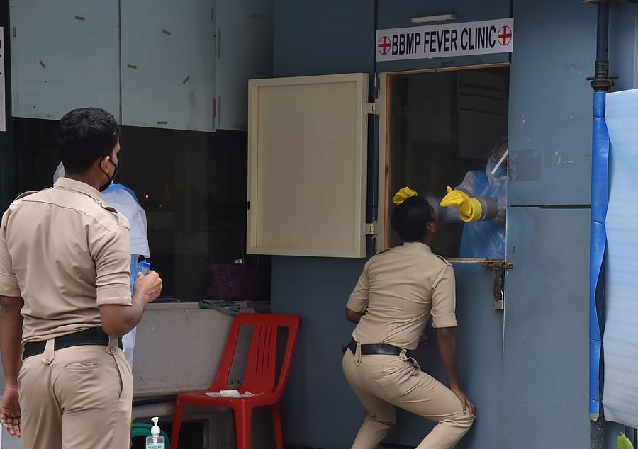 Fear has gripped the lower rung as the number of those infected among the police force has crossed 350. Credit: DH Photo