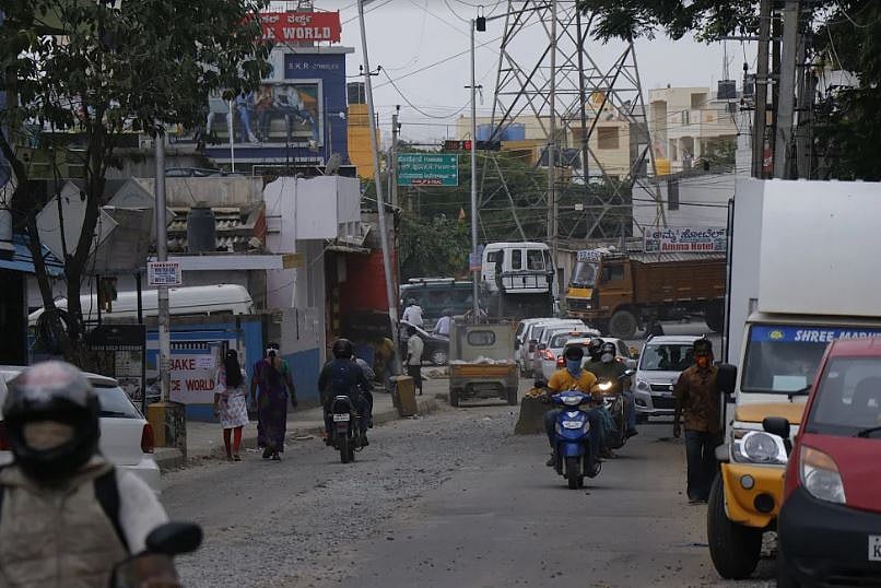 Pollutant levels are often higher inside cars. Credit: Photo by Darshak Ithikkat