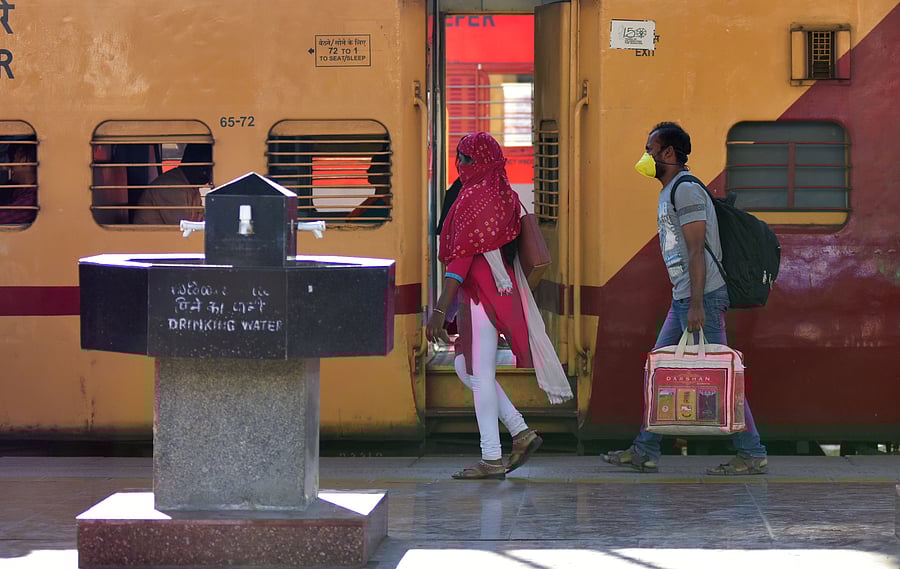 Indian Railways to move towards contactless ticketing. Representative image. Credits: DH Photo