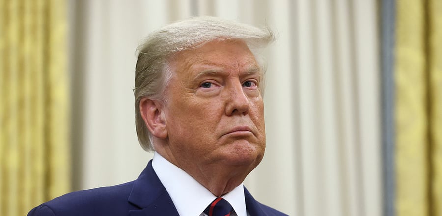 Baboons who formed strong bonds, as measured by how often they groomed their closest associates, restored 2.2 years to their lives.