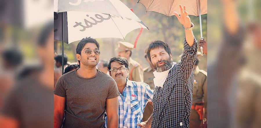 Allu Arjun with the Julayi team. Credit: Twitter/@alluarjun