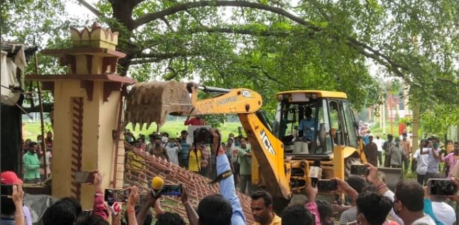 Visva Bharati vandalism. Credit: WB Governor Twitter handle