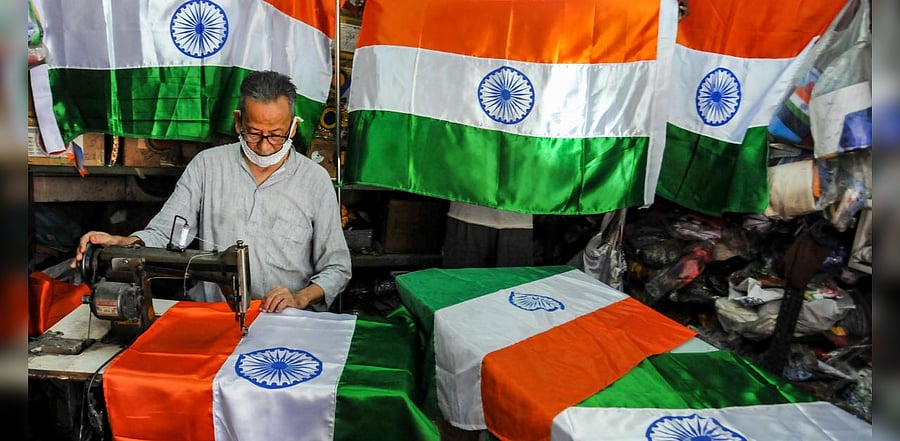 Those registered on the portal included migrant workers, tailors, electricians, field-technicians, sewing machine operators, nurses and more. Credits: PTI