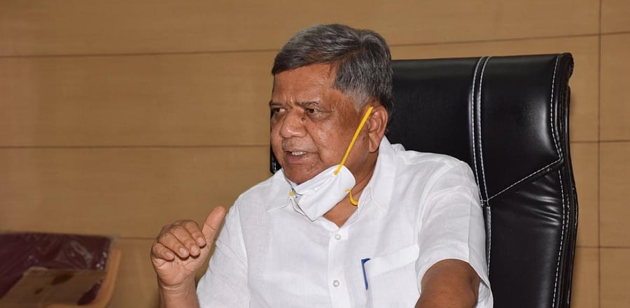 Large & Medium Scale Industries and District In-charge Minister Jagadish Shettar. Credit: DH