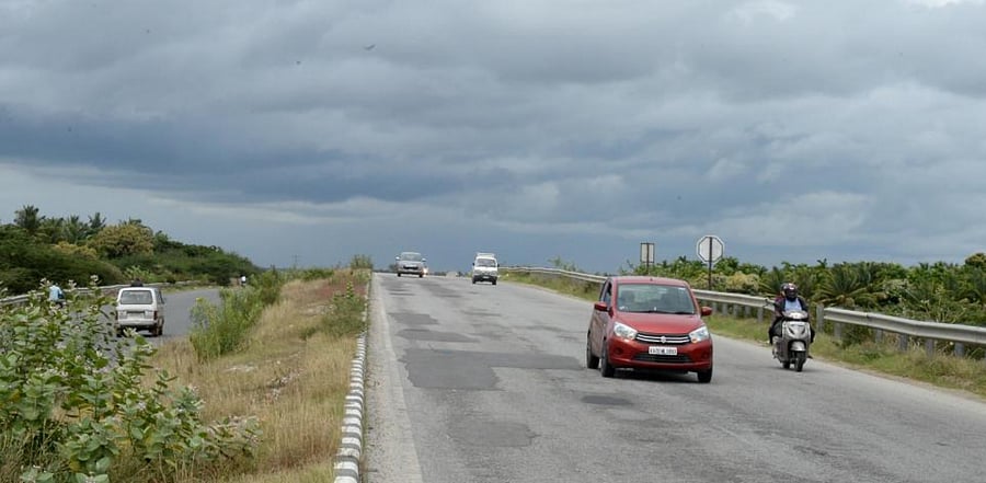 Dilip Buildcon has won a Rs 1,274 crore project in Karnataka from NHAI. Credit: DH Photo
