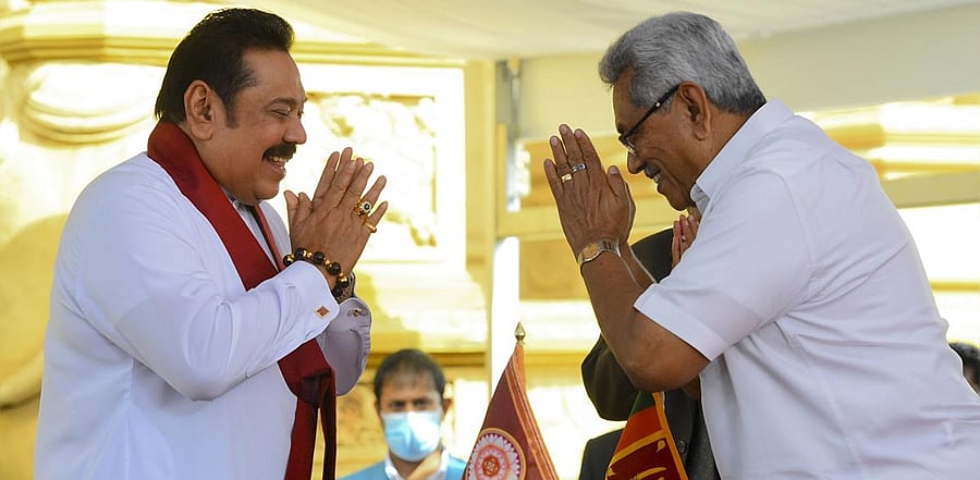 Sri Lakan President Gotabaya Rajapaksa (R) and Prime Minister Mahinda Rajapaksa. Credit: AFP