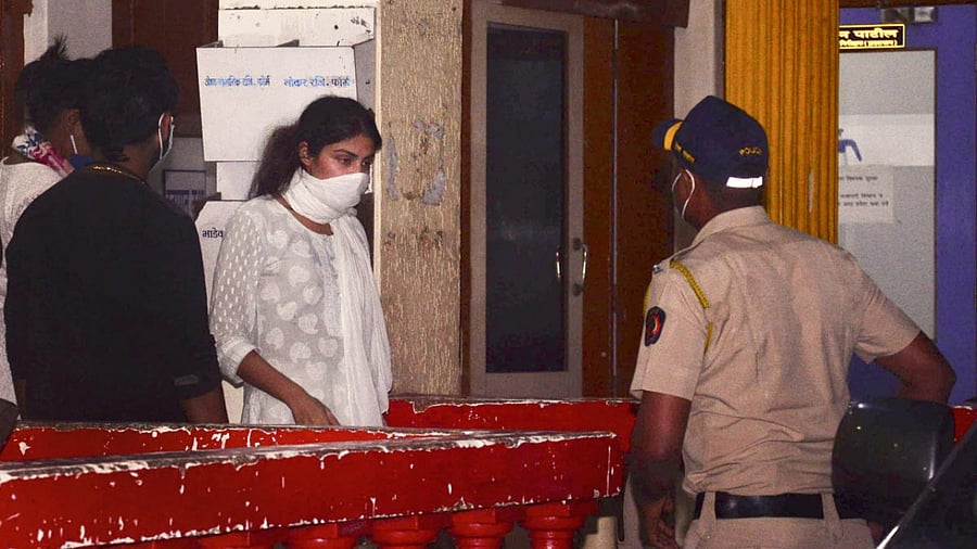 Bollywood actress Rhea Chakraborty spotted at Santacruz police station, in Mumbai. Credit: PTI