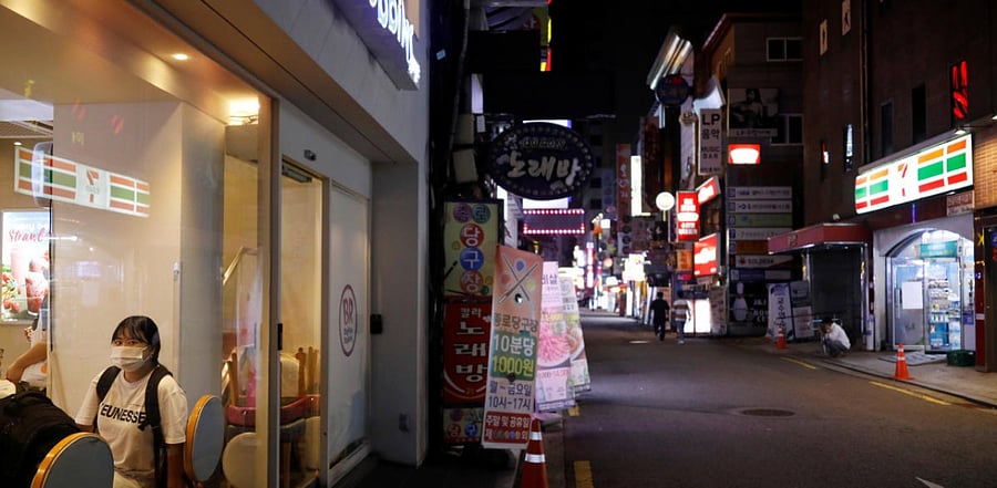South Korea on Friday restricted the operation of restaurants, coffee shops and so-called cram schools in the greater Seoul area. Credits: Reuters
