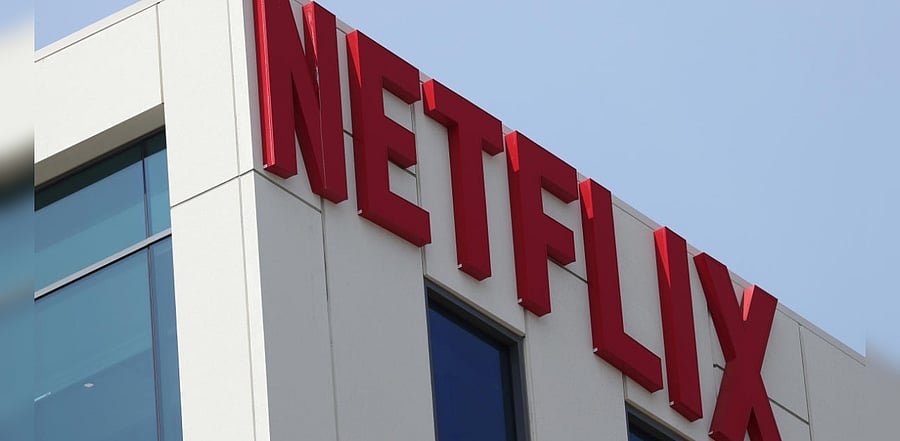 Djokovic, however, rallied back to win the tiebreak, then cruised through the second set and tightened his grip when it mattered