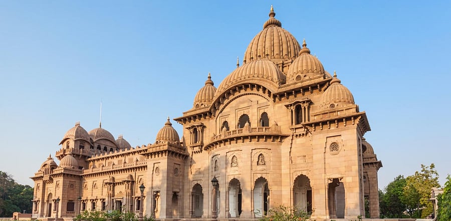 To further extend the ban on mobile and broadband internet by another five days, till June 20.