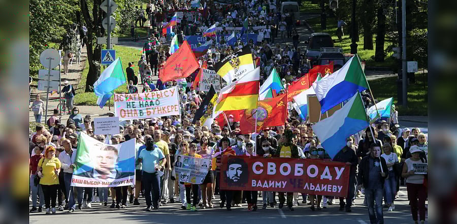 People take part in an anti-Kremlin rally in support of former regional governor Sergei Furgal arrested on murder charges in the far eastern city of Khabarovsk, Russia. Credits: Reuters Photo