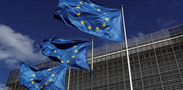 European Union flags flutter outside the European Commission headquarters in Brussels, Belgium. Credit: Reuters photo 