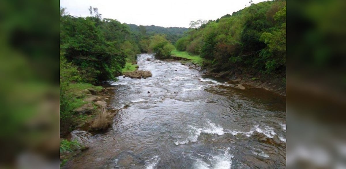Central team conducts salinity study of Mahadayi river
