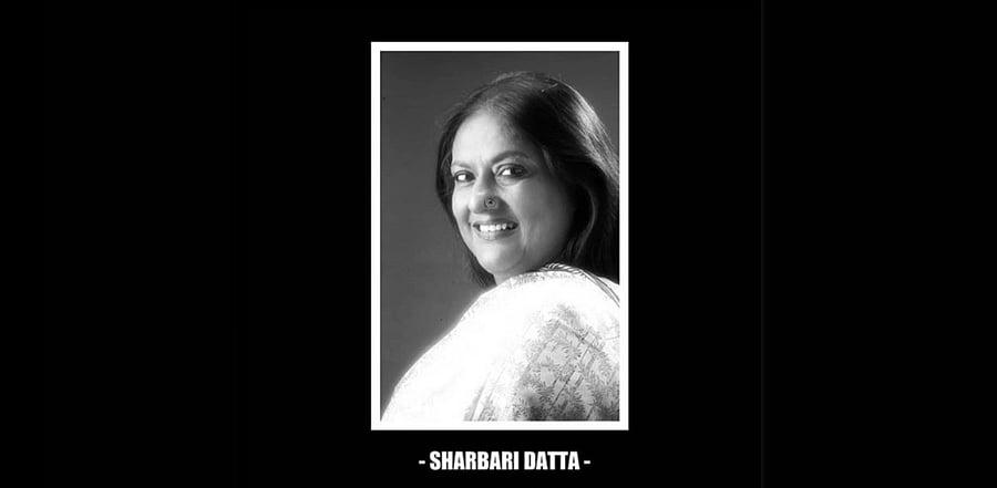 They were also seen burning tyres in the middle of the road to prevent police from arresting them.