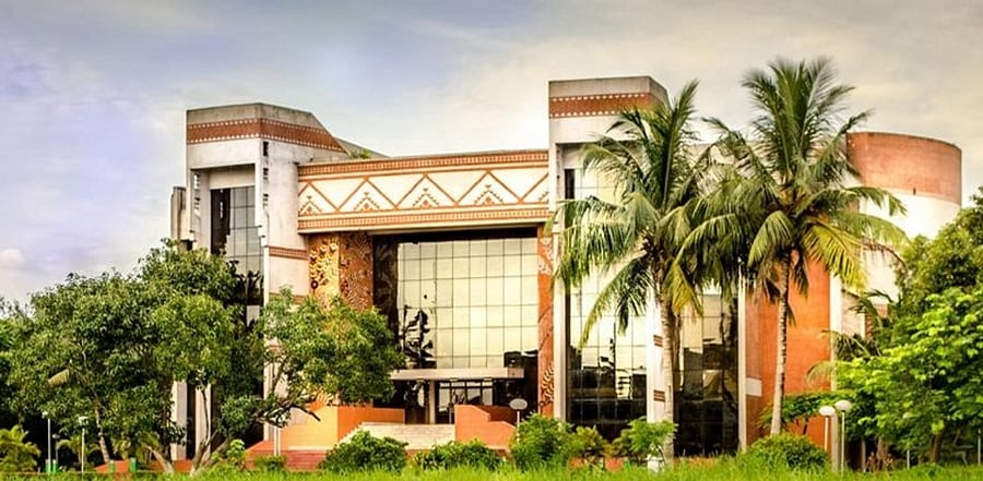 IIM Calcutta. Credit: Twitter/@IIM_Calcutta