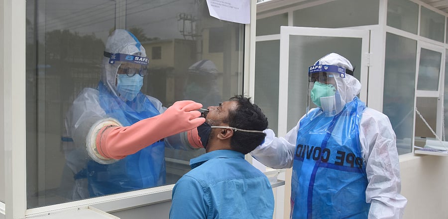 Epidemiologist Dr Girdhar Babu said that the high positivity rate indicates that the testing strategy needs to be revisited. Credit: DH Photo