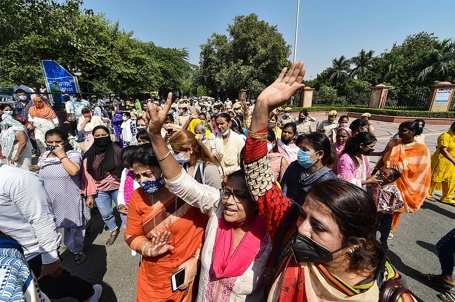 Congress workers protest over Hathras incident. Credits: PTI Photo