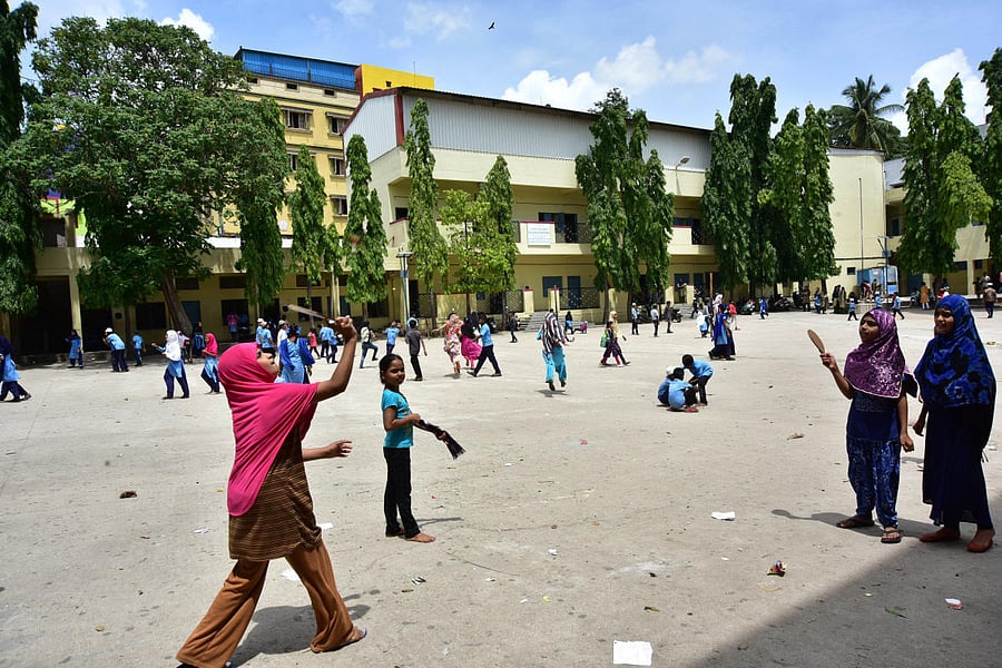 The BBMP runs 64 schools and colleges in Bengaluru. The picture is from the BBMP Composite College in JJ Nagar. DH FILE PHOTO