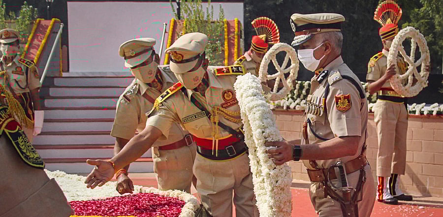 264 were killed on duty across the country between September 1 last year and August 31 this year of which CRPF, the main force to fight naxals, topped the list with 29 casualties. Credit: PTI