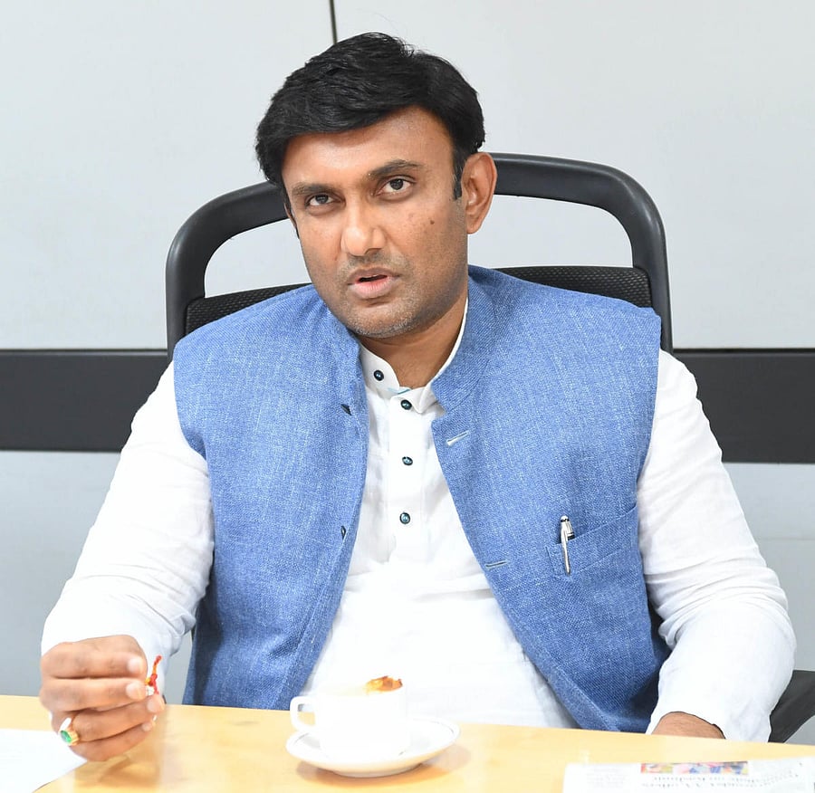 Karnataka Minister for Medical Education, Health and Family Welfare Dr K Sudhakar. Credit: DH Photo