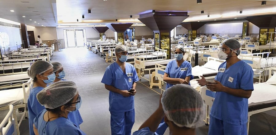 Kejriwal also hailed the "corona warriors" of the LNJP Hospital. Credit: PTI Photo