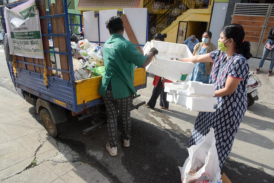By March 2021, all waste generators should be covered under the door-to-door collection mechanism. DH FILE/B H Shivakumar