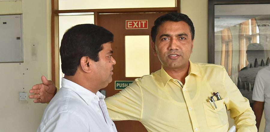 Goa CM Pramod Sawant(R) with Depty CM Kavlekar. Credit: PTI Photo