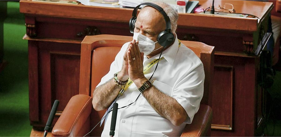 The seers urged Yediyurappa not to bring the temple under the Muzrai department and allow the trustees to manage it.