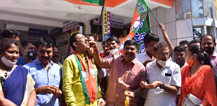 Speaking during Vijayotsava outside the BJP office in Mangaluru, Kateel said there is a wave of change in the country.