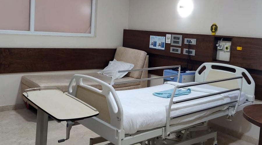 Covid patients will be referred to private hospitals only if government facilities reach 90% bed occupancy. DH FILE