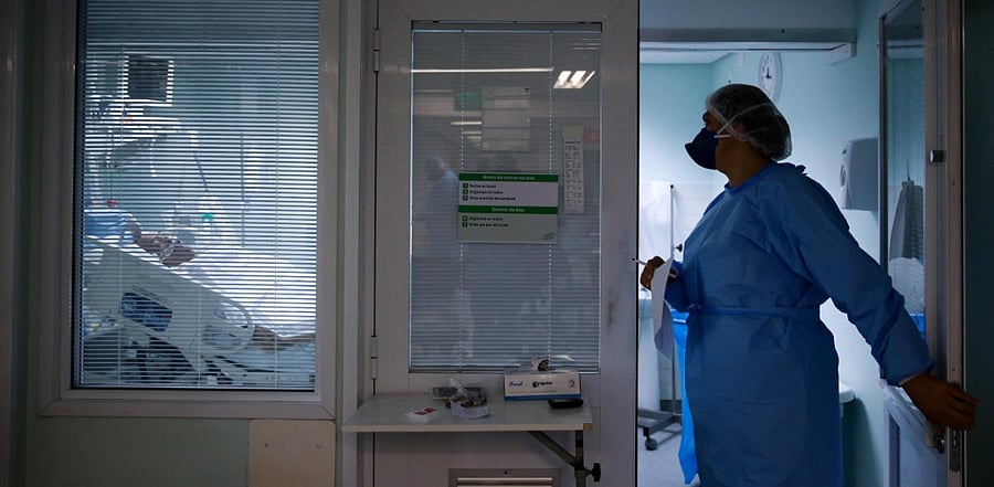 The only treatment proven to reduce coronavirus mortality, the steroid dexamethasome, has shown promise in early trials among hospitalised patients requiring oxygen. Credit: Reuters Photo