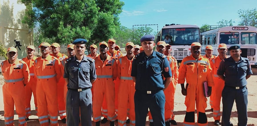 NDRF teams before rushing to Cuddalore district. Credit: Special Arrangement