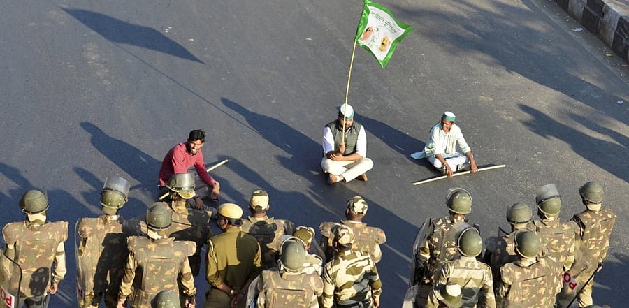 30 farmer groups  said they will not move to the Burari ground for their protest as suggested by the Centre. Credit: PTI Photo