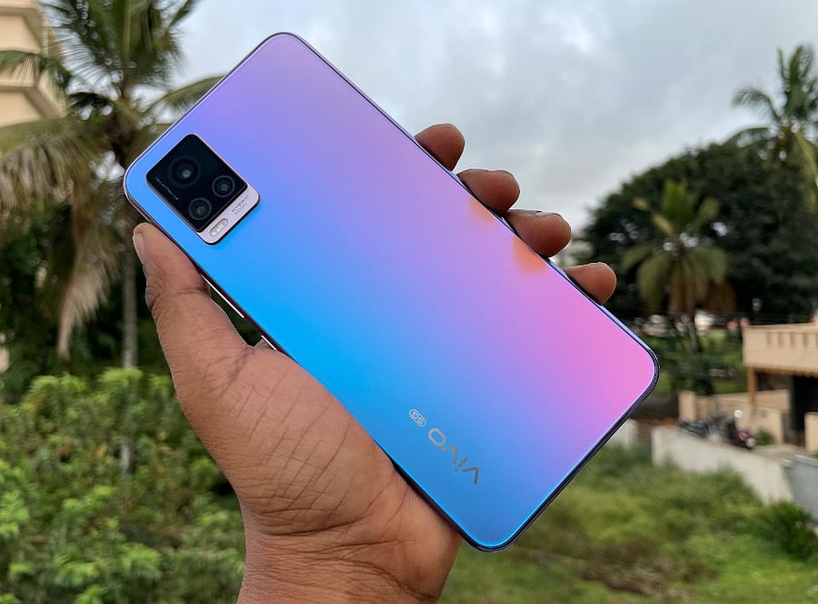 Vivo V20 Pro 5G. Credit: DH Photo/Rohit KVN