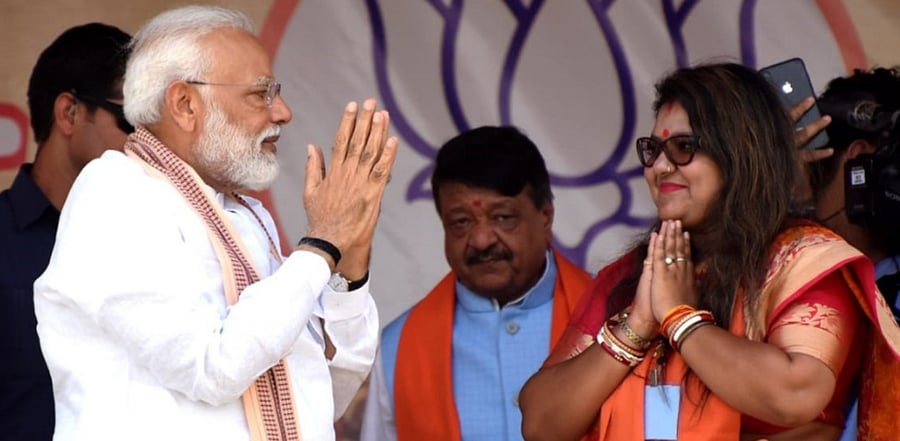 Wife of BJP MP Saumitra Khan, Sujata Mondal Khan and Prime Minister Narendra Modi. Credit: Facebook Photo/@sujatamondalkhanbjp