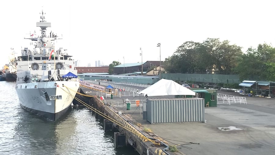 INS Kiltan arrives at Ho Chi Minh City to deliver Humanitarian Assistance and Disaster Relief (HADR) Stores for the flood-affected people of Central Vietnam. Credit: Twitter/@indiannavy