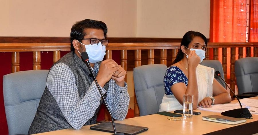 Deputy Commissioner Annies Kanmani Joy speaks at a preliminary meeting on pulse polio programme at her office in Madikeri on Wednesday. 