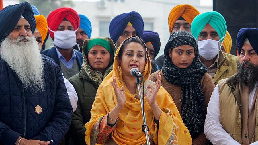Shiromani Akali Dal (SAD) leader and former union minister Harsimrat Kaur Badal (C) addresses party supporters and leaders in support of farmers during a protest against the recent agricultural reforms, in Amritsar. Credit: PTI Photo