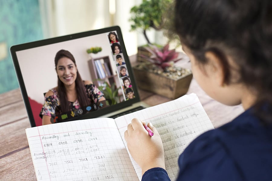 EdTech platforms that thrive on the power of social learning help students complete their cycle of learning in many ways. Credit: iStock