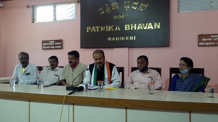 KPCC Raitha Horata Samithi state unit president R Dhruvanarayana speaks to reporters in Madikeri.