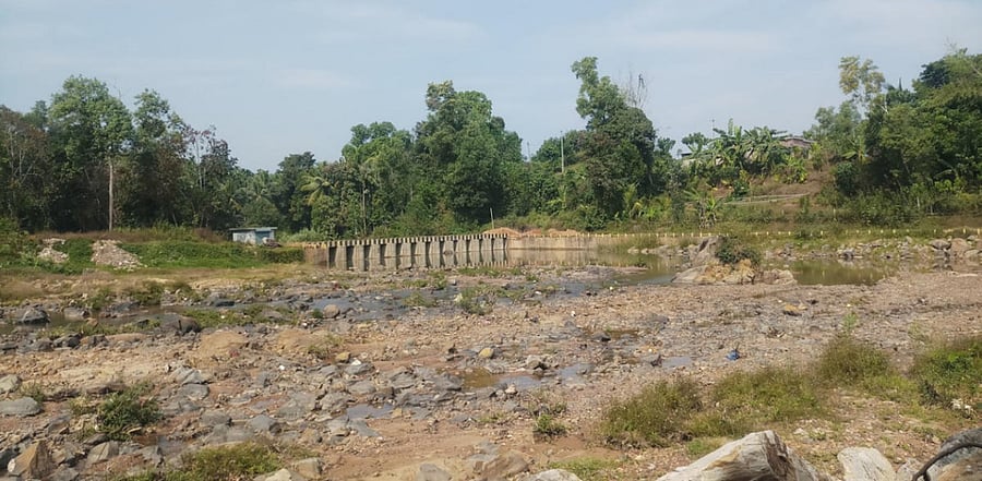 A view of the dried vented dam at Nalayagundi. Credit: DH Photo