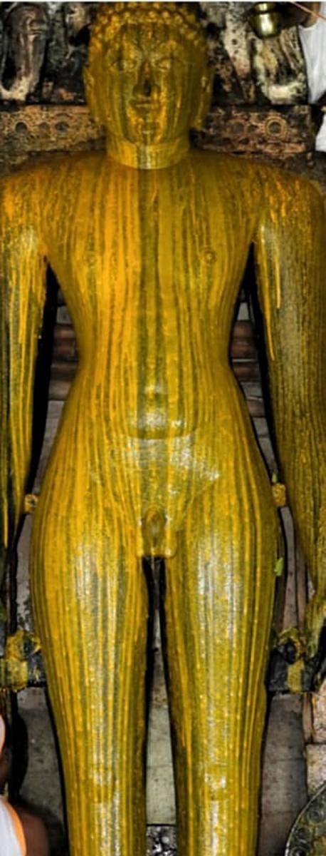 Mastakabhisheka was performed to the statue of Shantinatha Thirthankara at Bastihalli, Halebid.