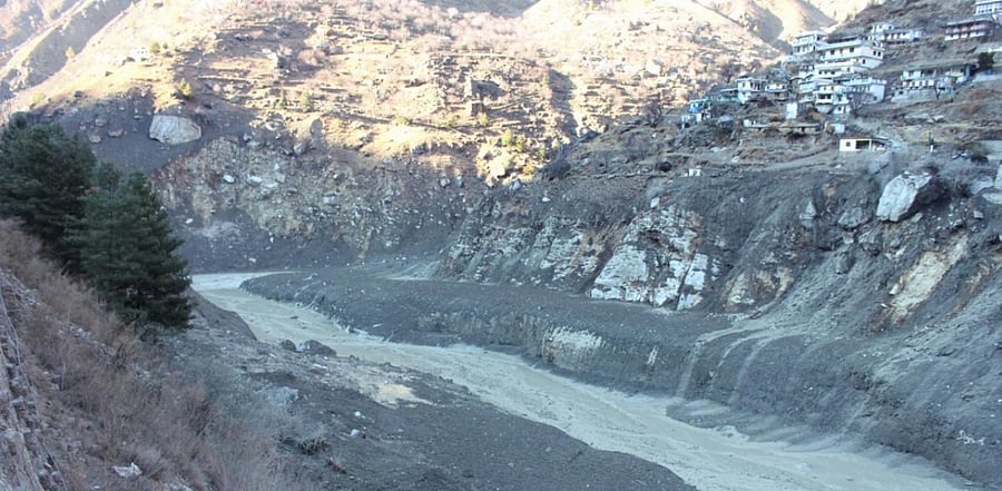 Flash flood after a glacier broke off in Joshimath causing a massive flood in the Dhauli Ganga river, in Chamoli district of Uttarakhand. Credit: PTI Photo